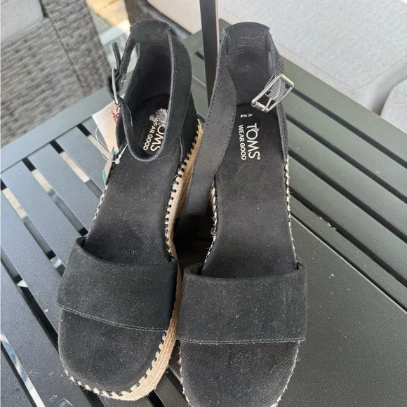 Tom’s LAILA black suede platform wedges - Picture 2 of 6